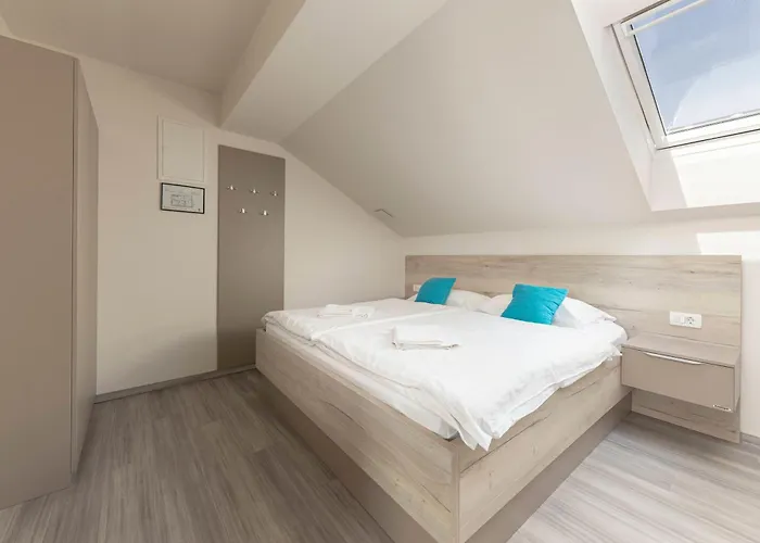 S Center Vendégház 3*