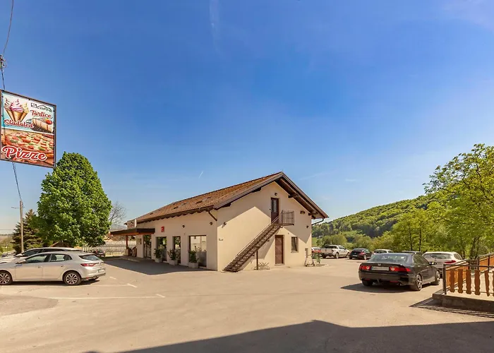 S Center 3* Slovenske Konjice