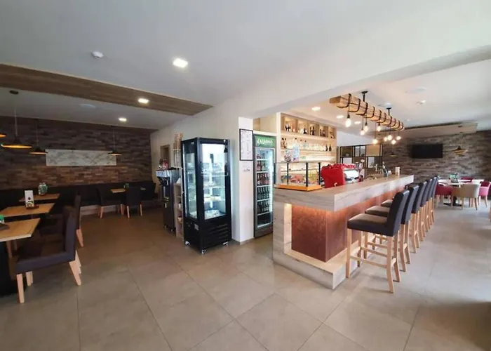 S Center 3* Slovenske Konjice