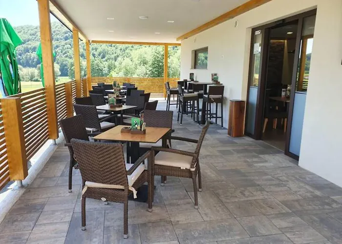 S Center Vendégház